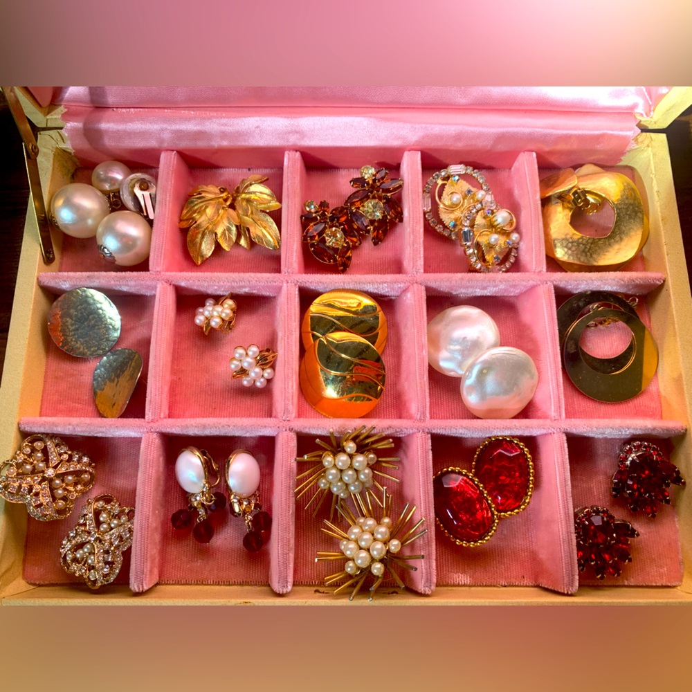 Vintage Clip On Earrings